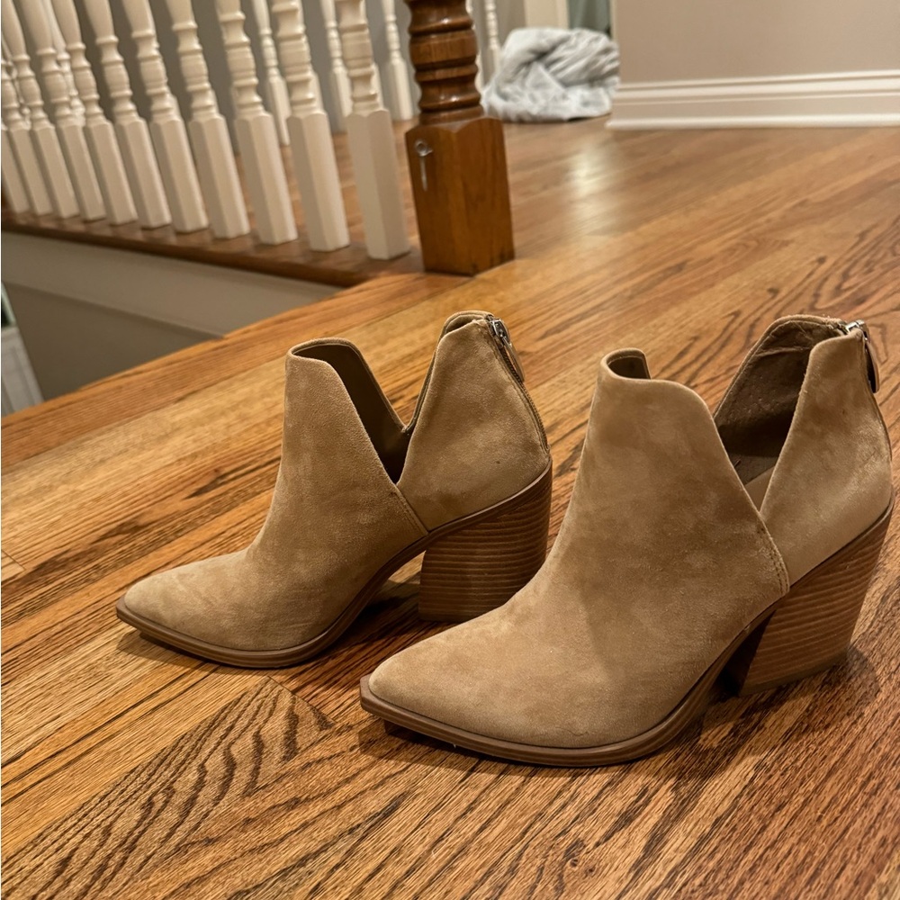 Steve Madden Alyse Heeled Booties - Picture 3 of 5